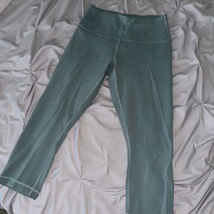 Wunder Train High Rise Lululemon 21” crop
